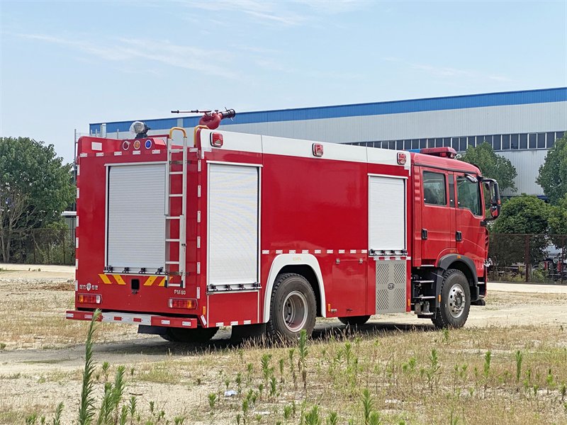 洒水车水泵保养周期与停机风险阈值：按运行小时与工况设置